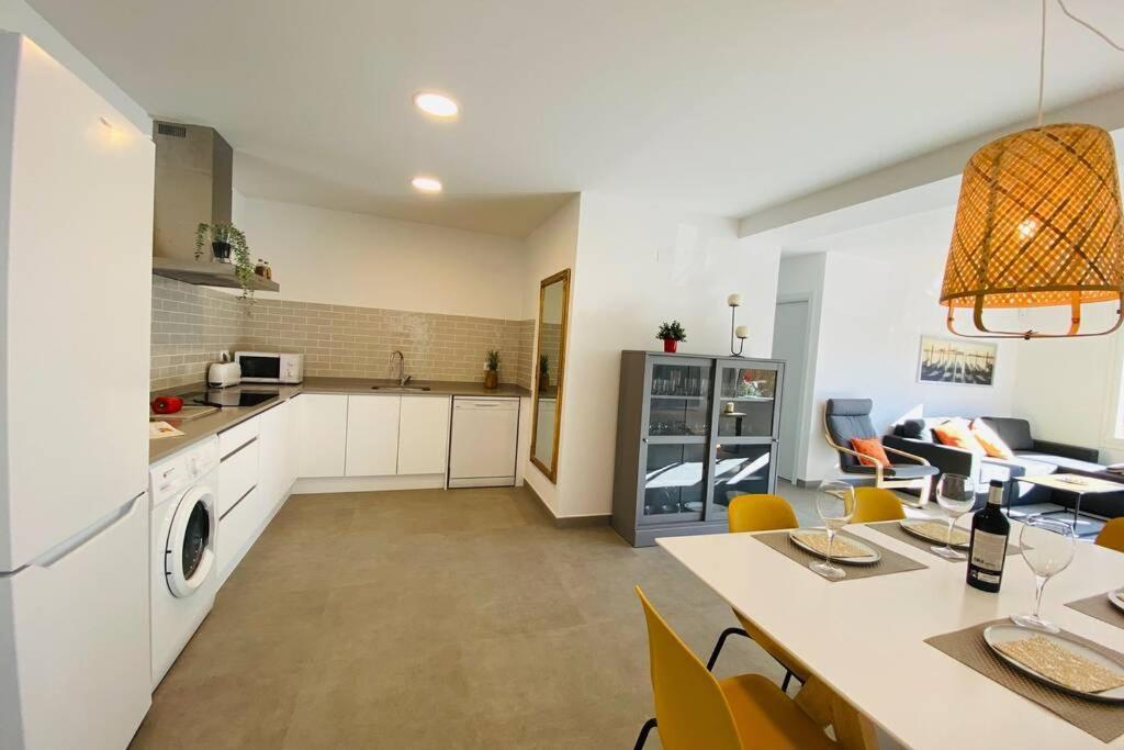 70 M2, Apartamento Cerca De La Playa, Apto Minusvalidos. Rosas Exterior foto