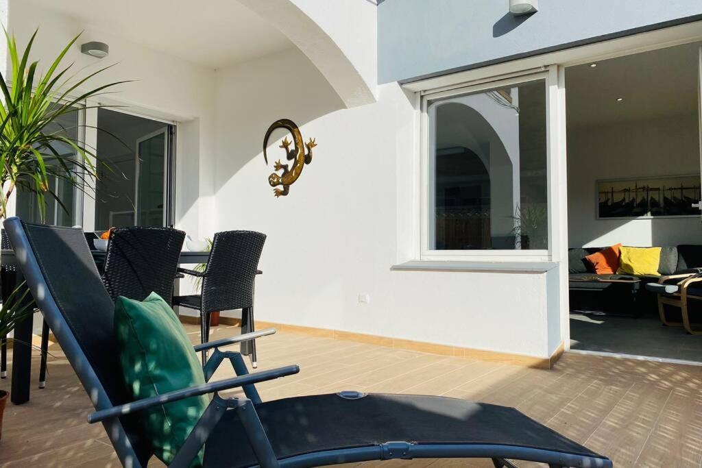 70 M2, Apartamento Cerca De La Playa, Apto Minusvalidos. Rosas Exterior foto
