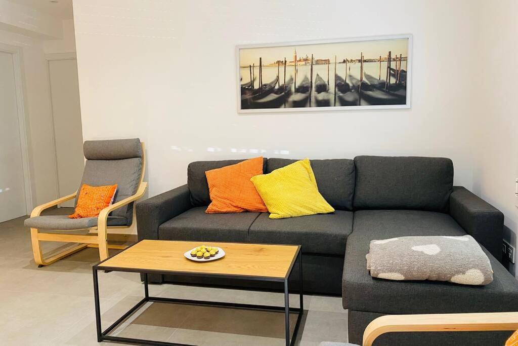 70 M2, Apartamento Cerca De La Playa, Apto Minusvalidos. Rosas Exterior foto